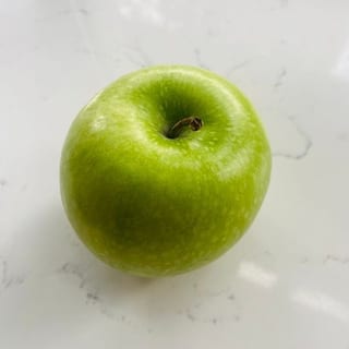 1 Apple